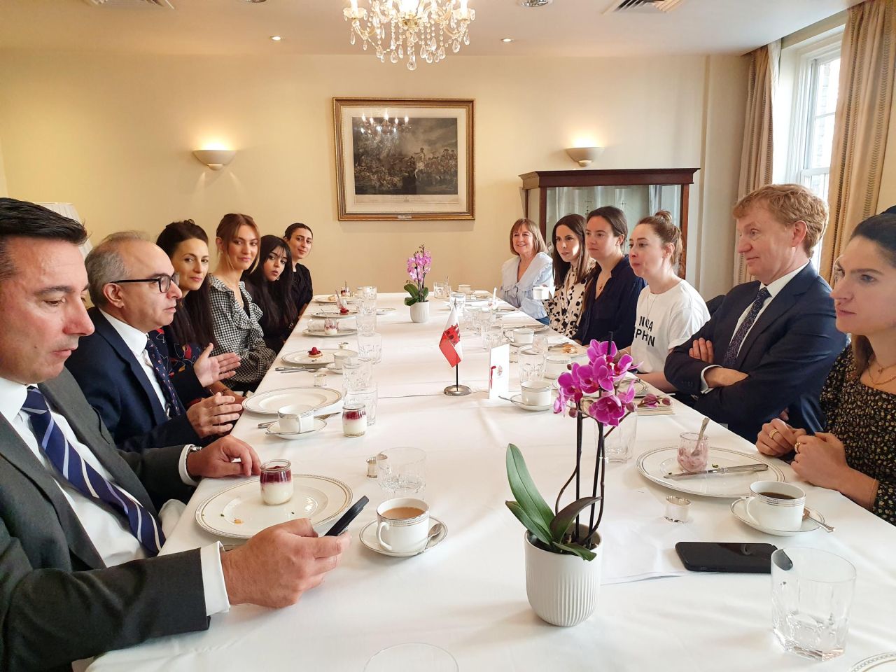 Minister Daryanani Hosts Tourism Press Briefing in London