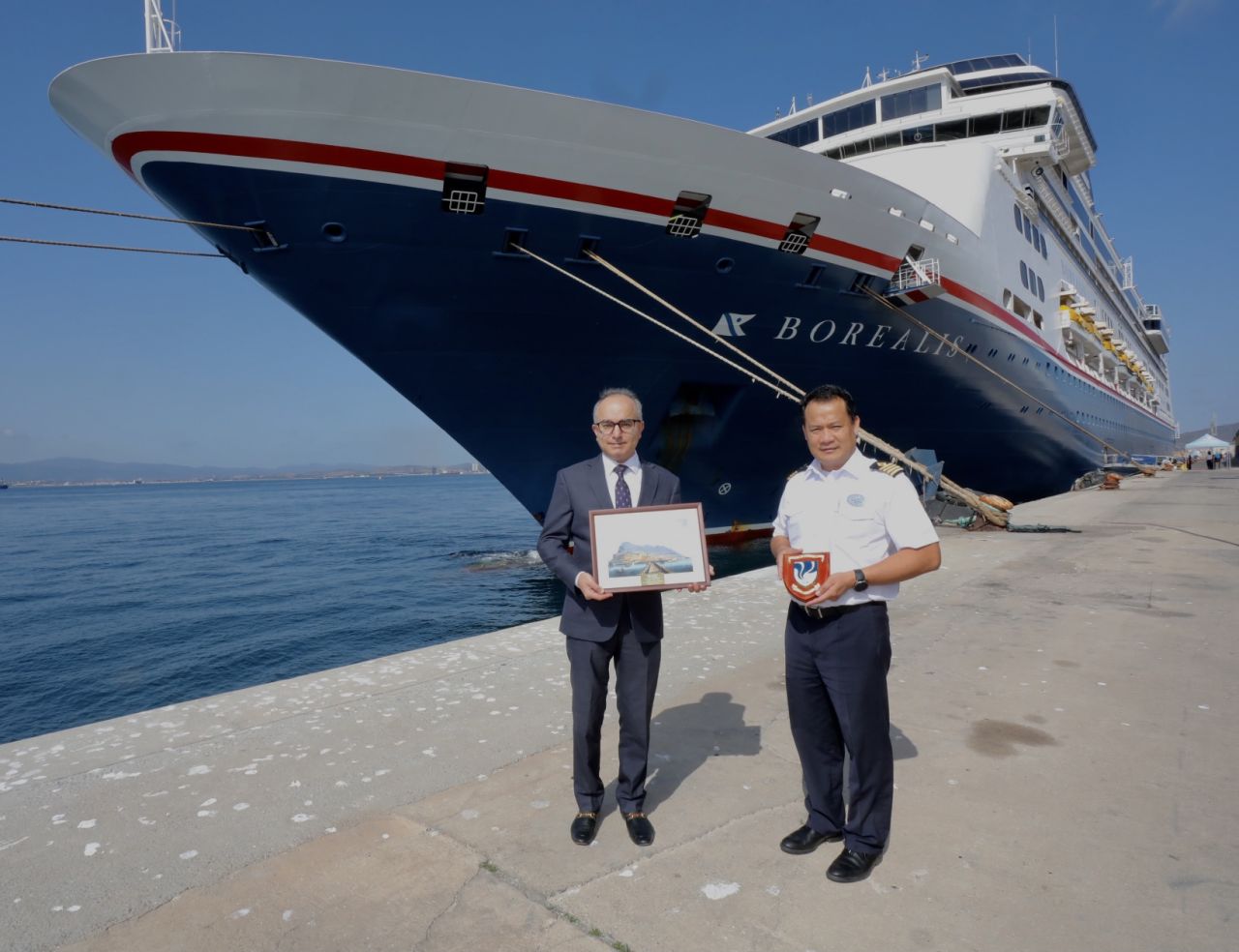 Minister Daryanani Welcomes MS Borealis On Its Inaugural Visit To Gibraltar