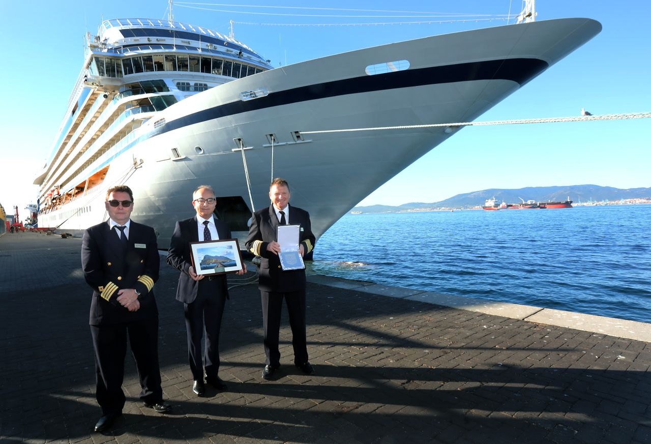 Minister Daryanani Welcomes MV Viking Sea On Tts Inaugural Call To Gibraltar