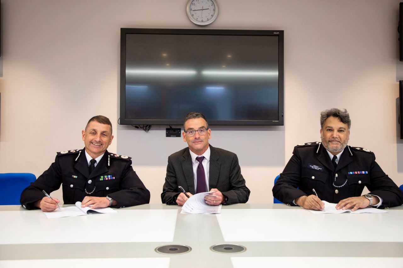 UK Police Sign Agreement With Royal Gibraltar Police