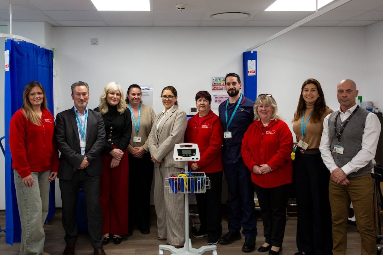 Gibraltar Cardiac Association Donate Doppler Ultrasound Device to GHA 