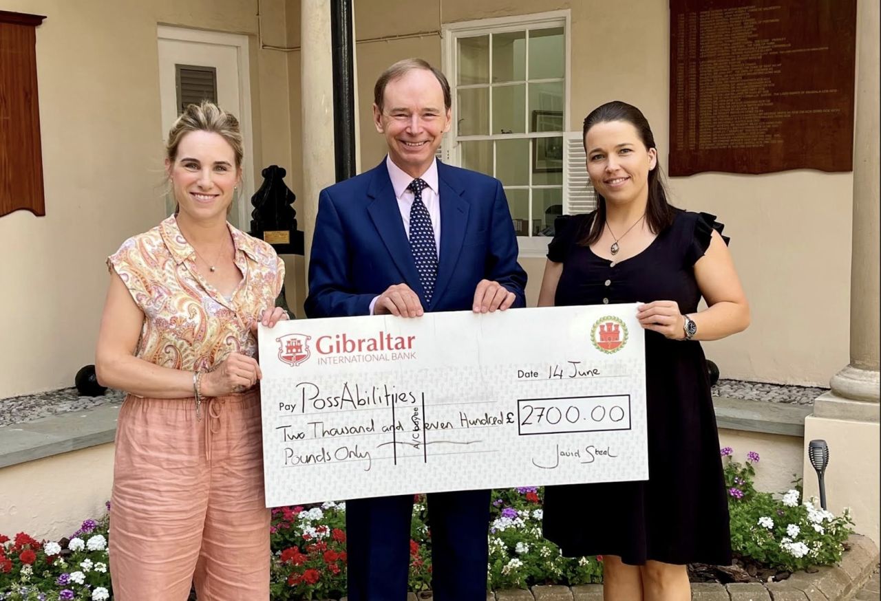 Governor Donates £2700 to PossAbilities