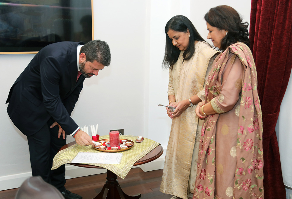 Chief Minister Hosts Dinner to Celebrate Diwali Your Gibraltar TV (YGTV)