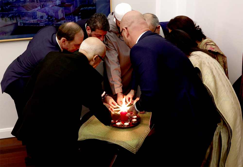 Chief Minister Hosts Dinner to Celebrate Diwali Your Gibraltar TV (YGTV)