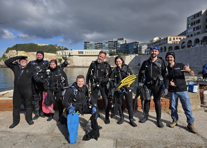 Greatbeachcleanenen1