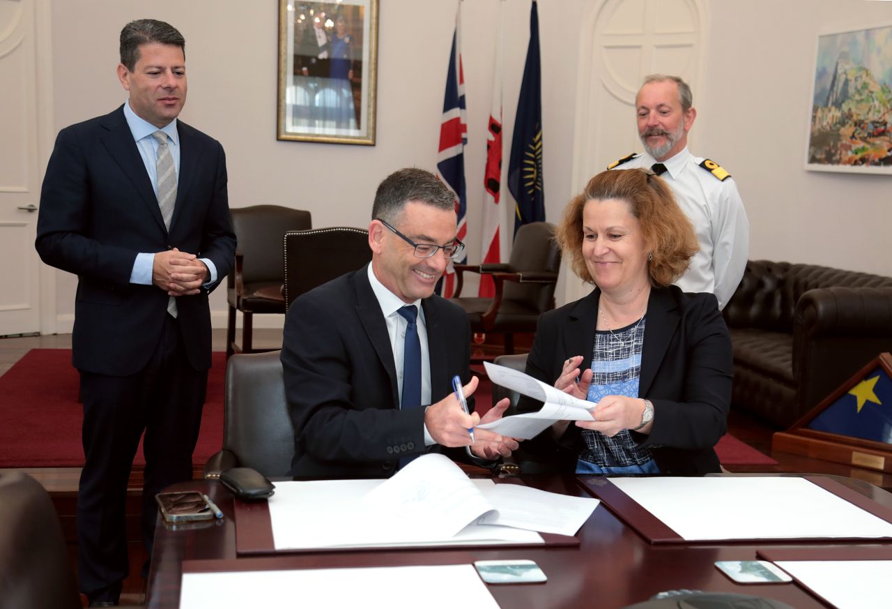 Government And MoD Sign Memorandum Of Understanding To Allow Continued Pedestrian Access Across The Runway