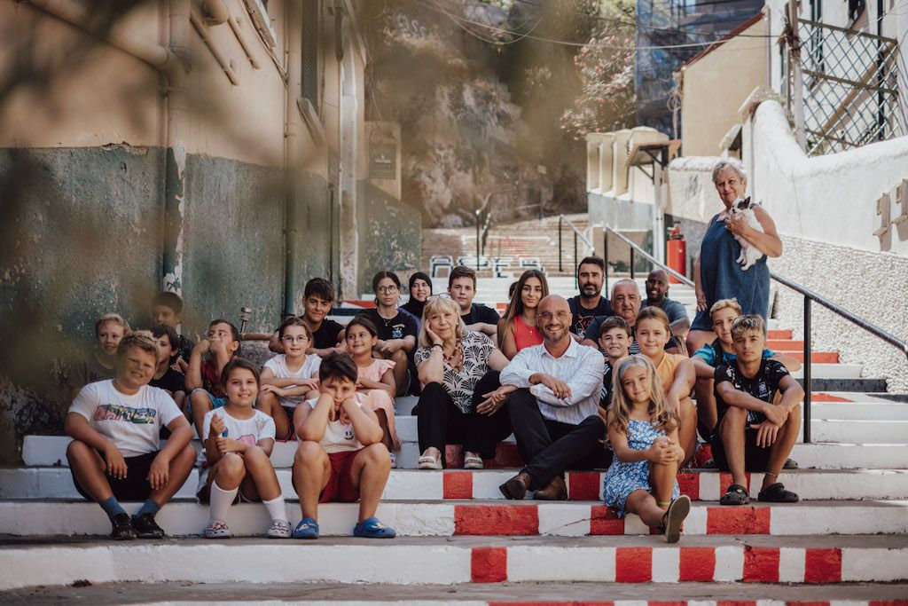 Young People Complete Repainting of Referendum Steps 