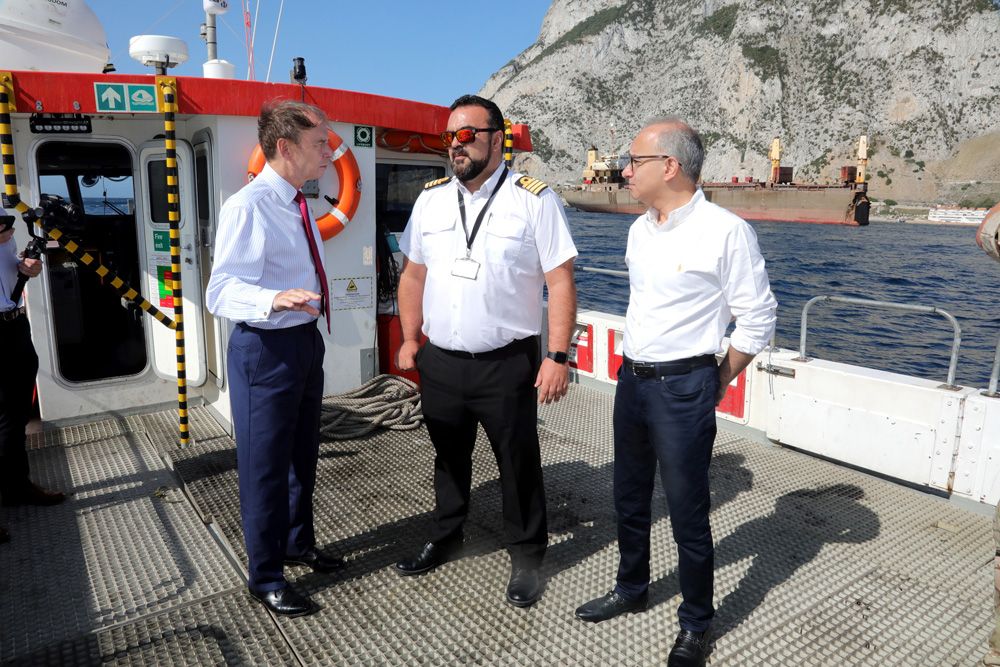 Minister for the Port and Governor on OS35 Site Visit