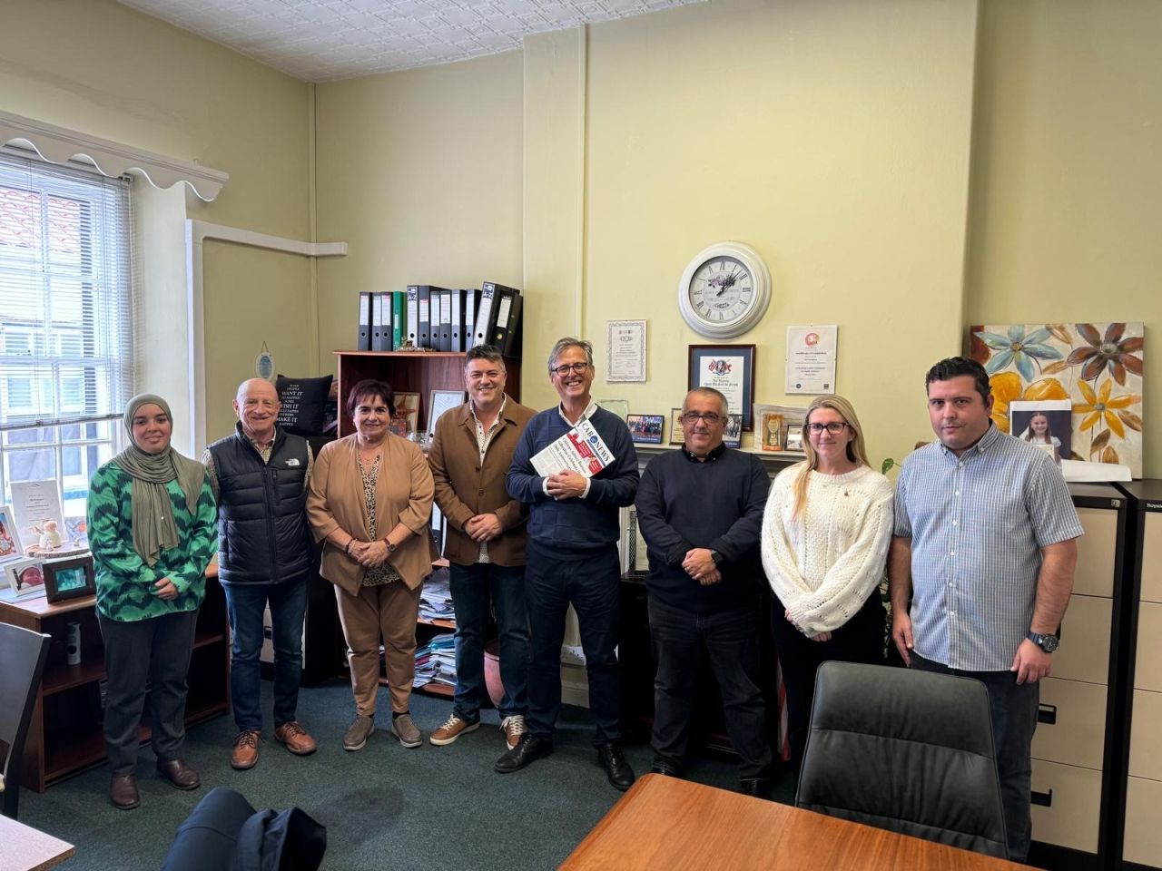 Minister Feetham Visits Citizens Advice Bureau