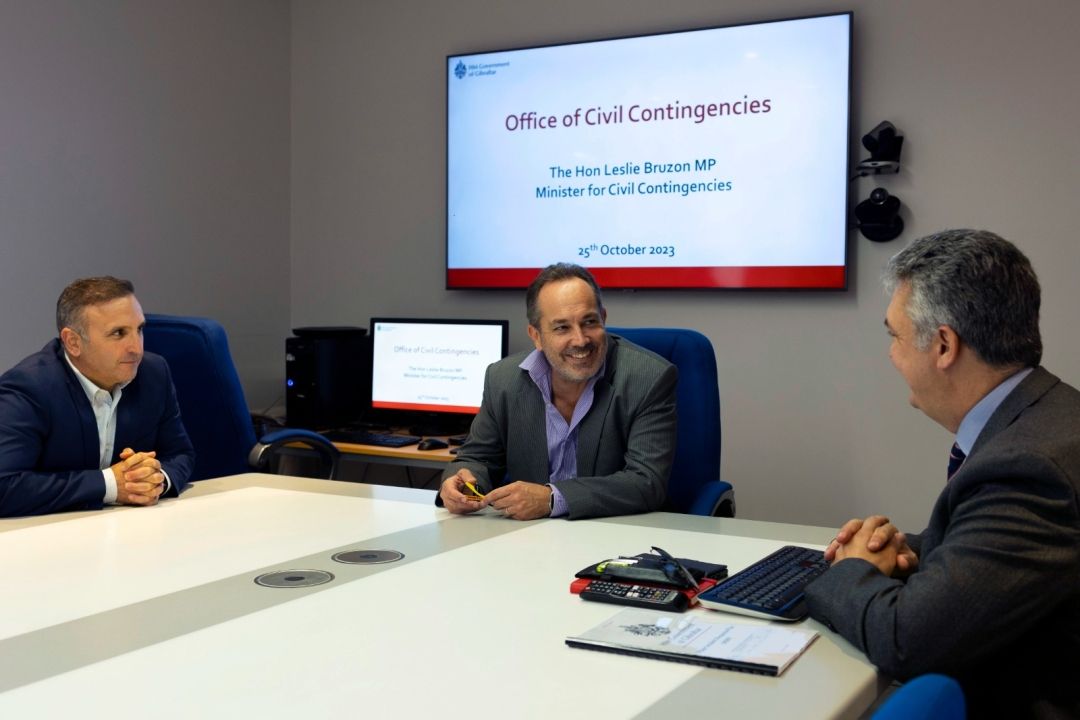 Minister Bruzon Meets Office Of Civil Contingencies Staff