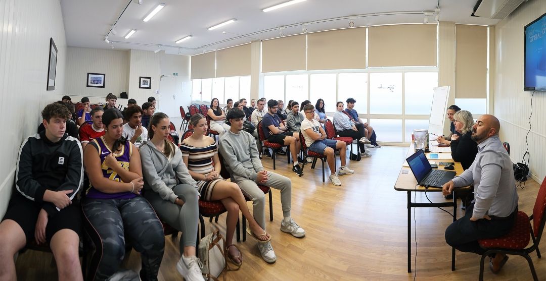 Gibraltar Tourist Board And Gibraltar College Licensed Guide Courses