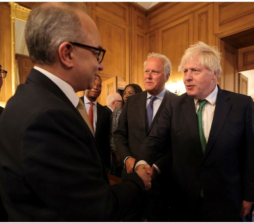 Minister Daryanani meets with Prime Minister at Downing Street Reception