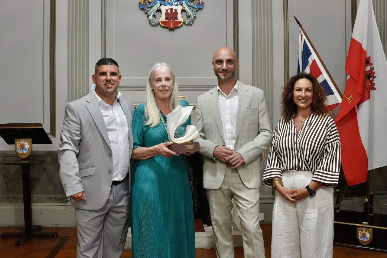 Philippa Beale Presented Cultural Award