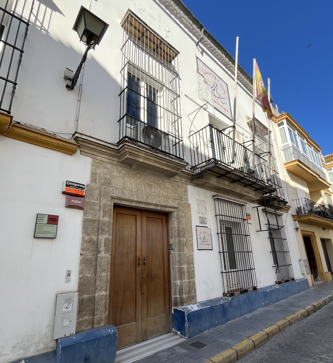 Museo Rafael Alberti - A Cultural Gem of El Puerto de Santa María