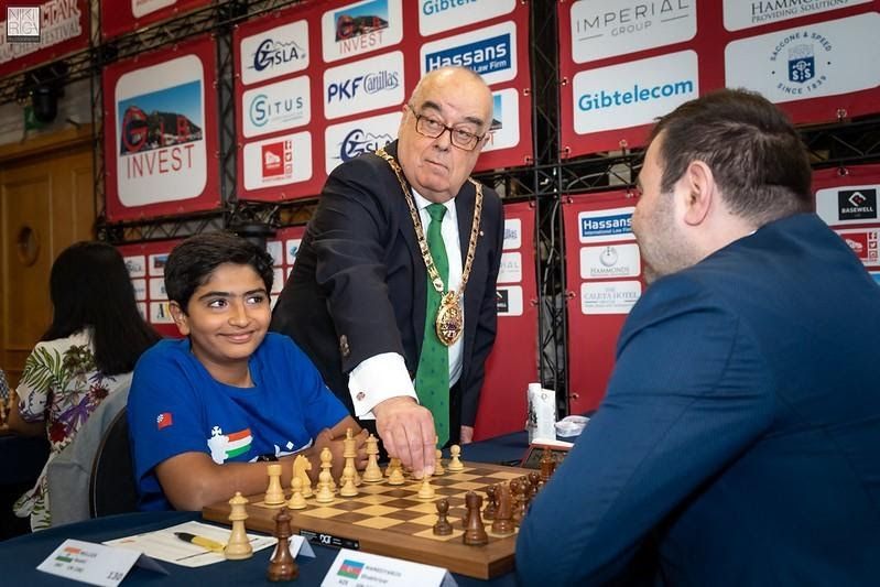 Mayor Makes First Move In 2020 Gibraltar International Chess Festival
