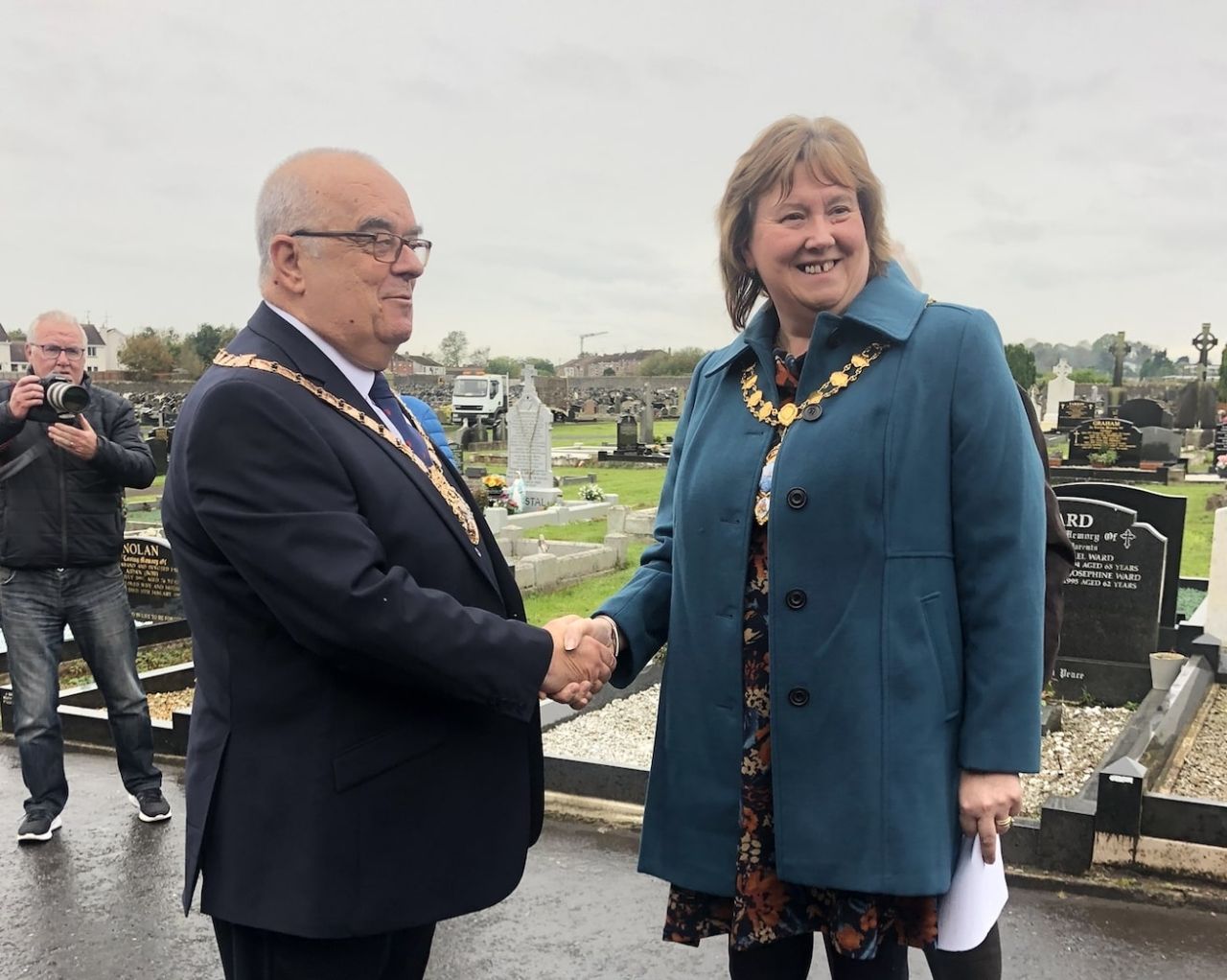 Mayor Unveils Gibraltarian Evacuees Plaque
