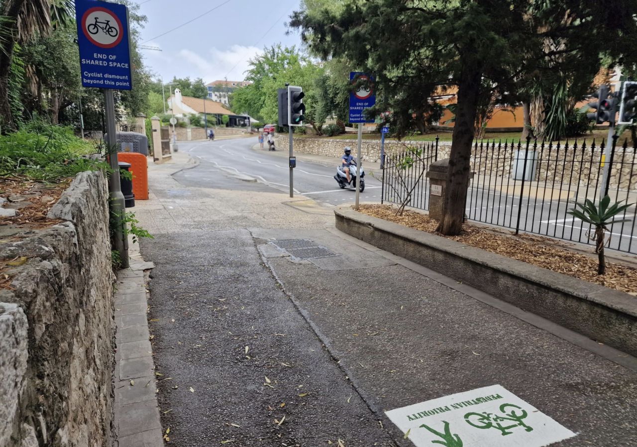 Saluting Battery Shared Use Route For Pedestrians And Cyclists