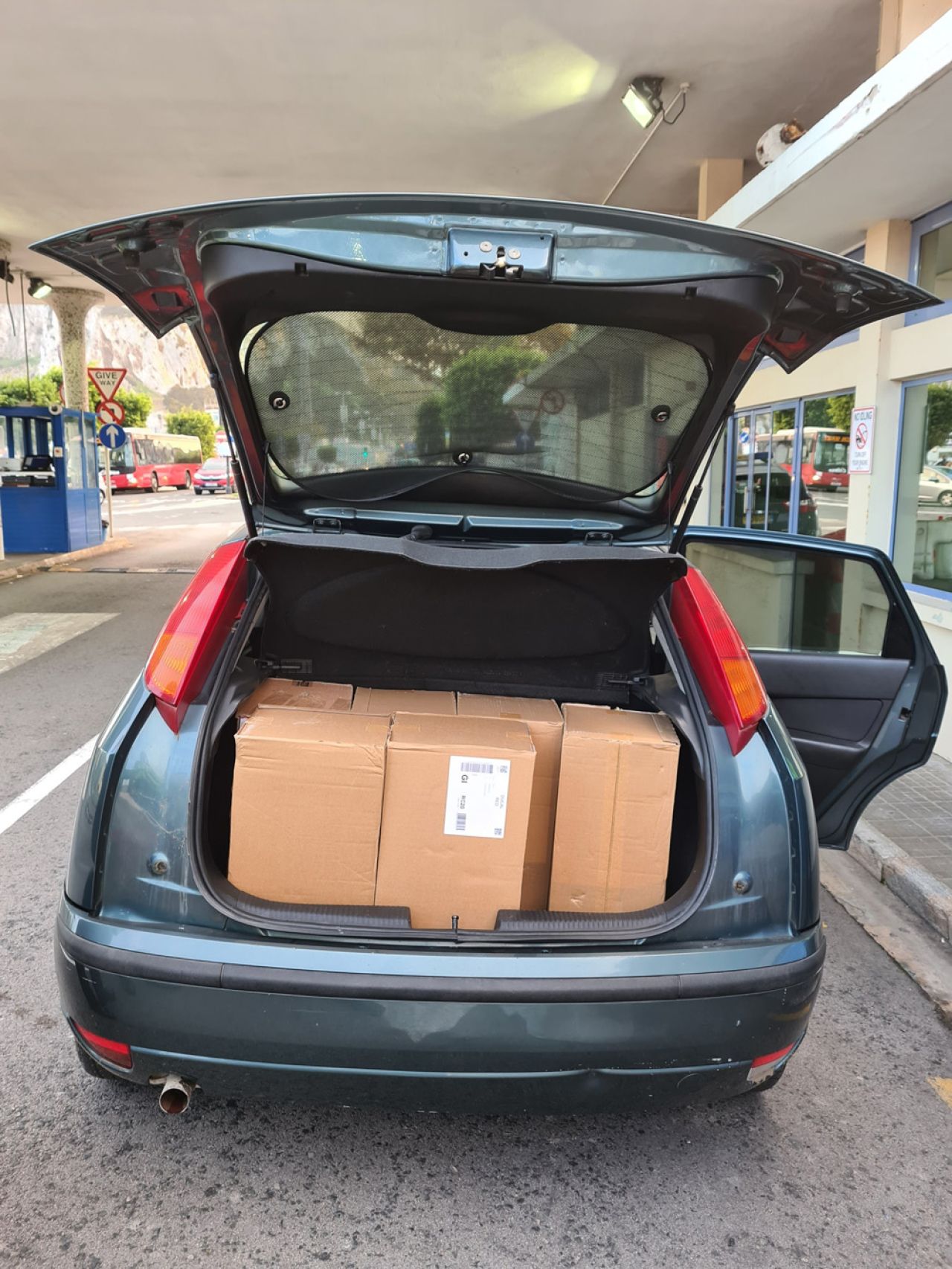 HM Customs Seize 250 Cartons Of Cigarettes In Vehicle