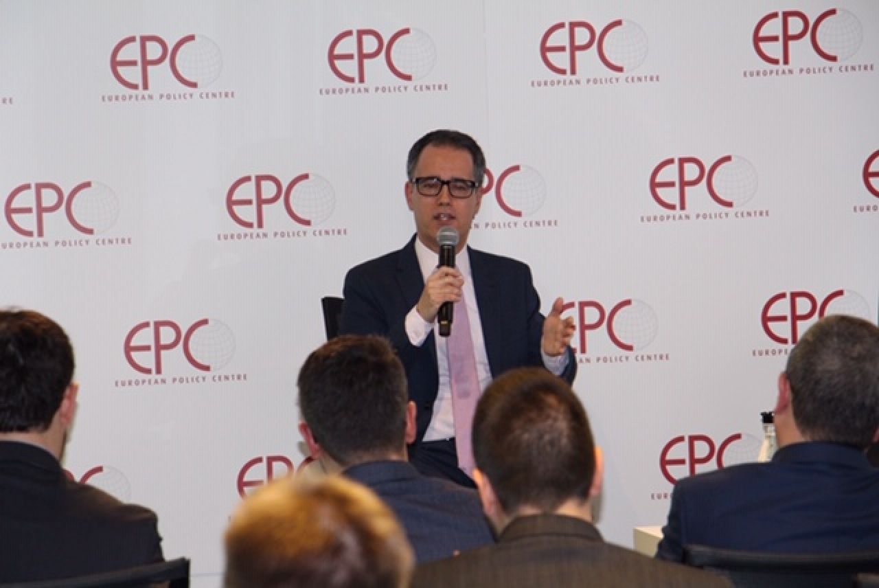 Garcia Calls For Border Fluidity For All