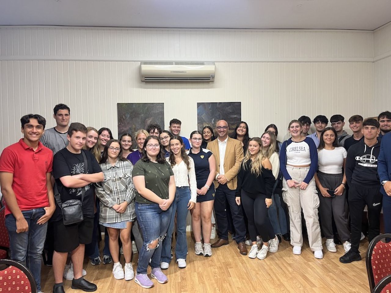 Minister for Youth Chairs the Fifth Youth Symposium Meeting