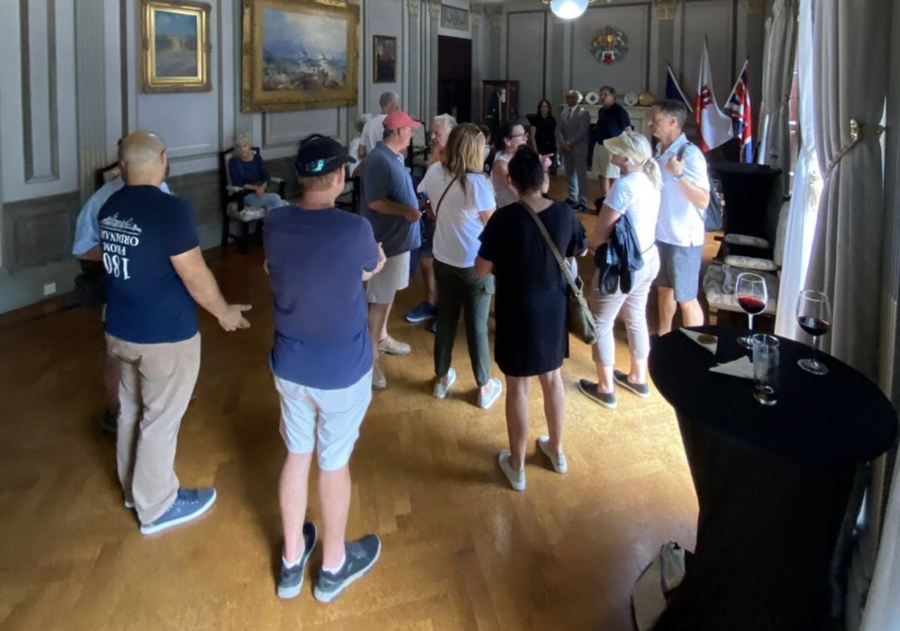 Inaugural Tour At City Hall For Tourists