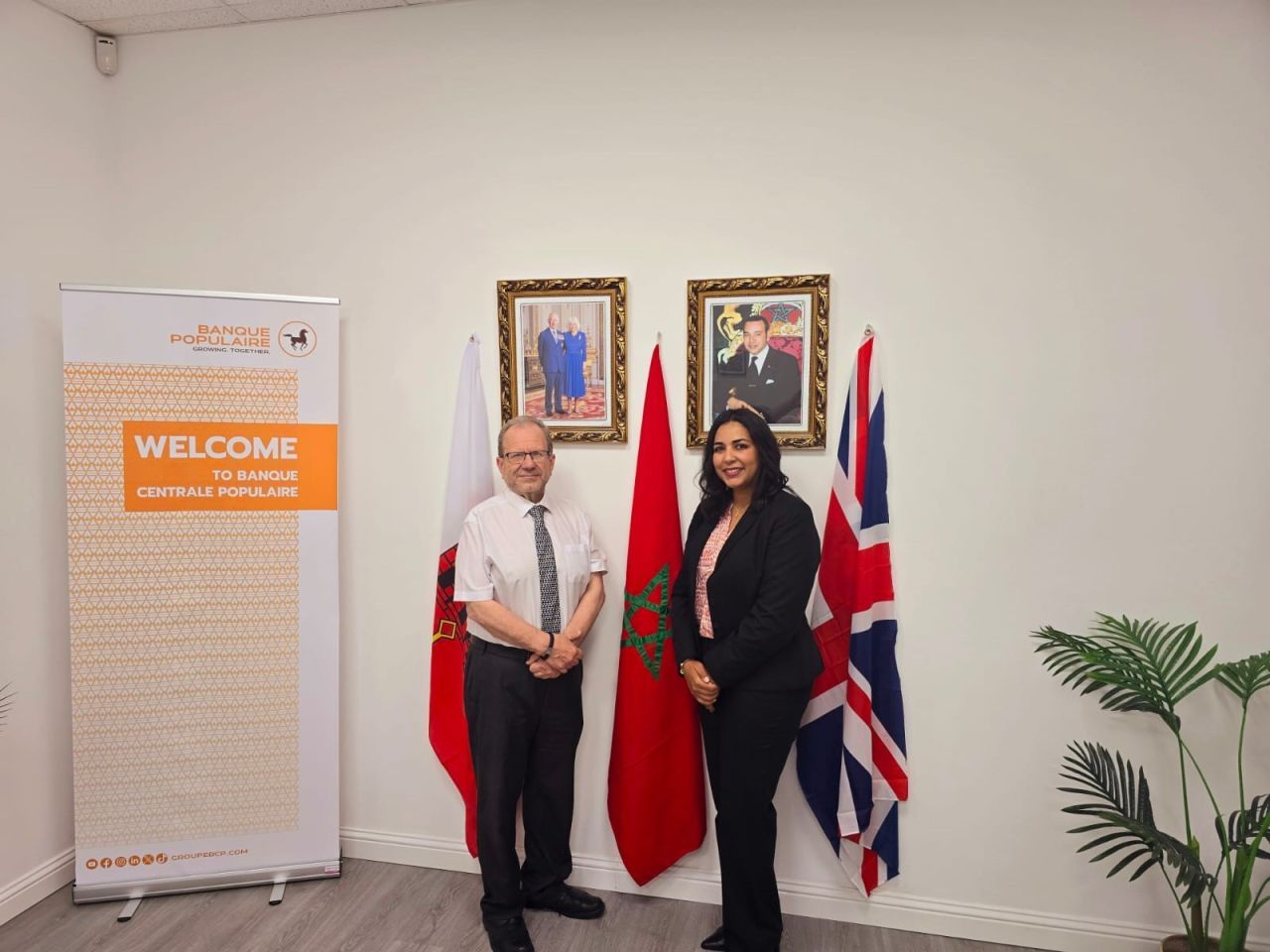 Minister Cortes Visits Morocco’s Banque Populaire’s Gibraltar Offices