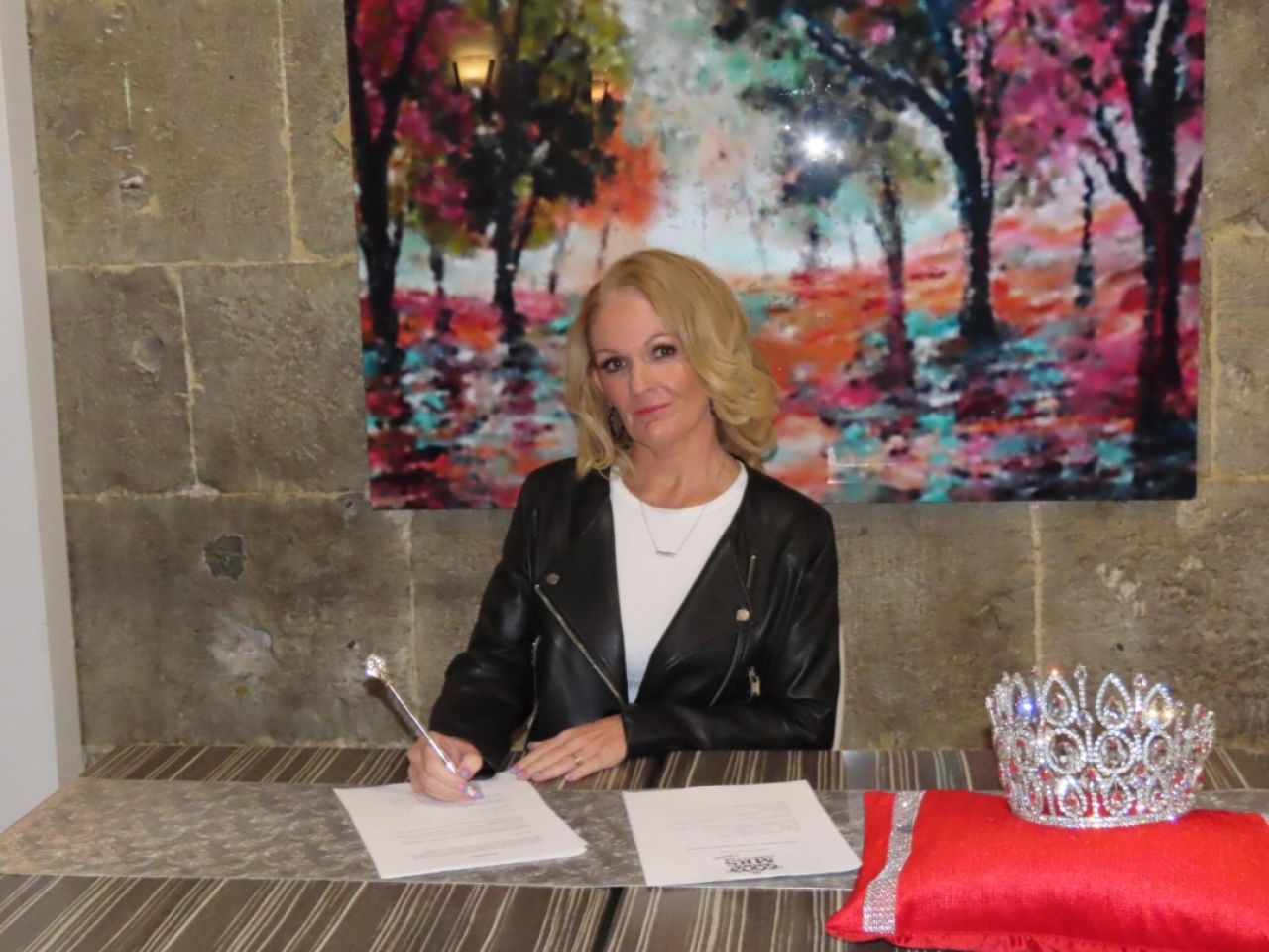 Maggie Lima Signs Up For Mrs Gibraltar Classic