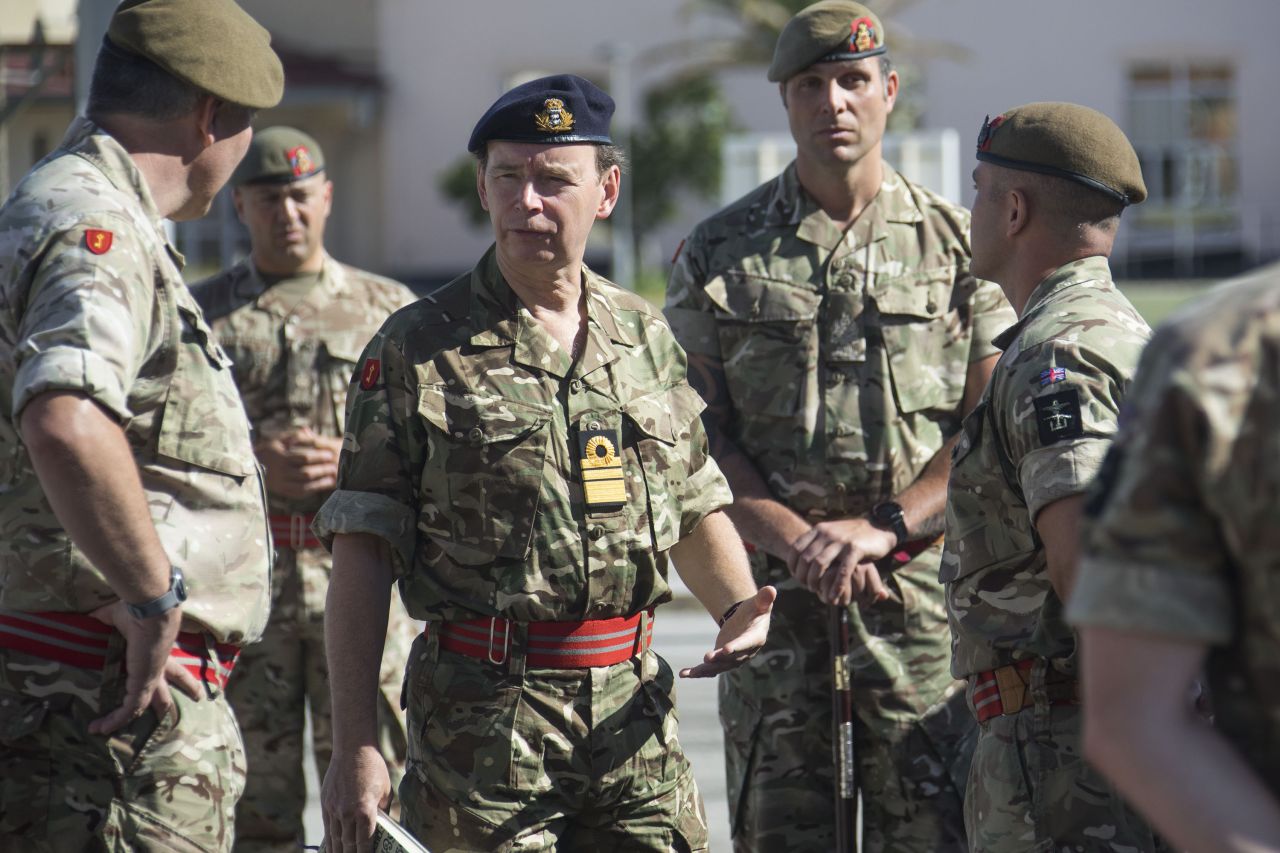 Governor Makes Inaugural Visit To The Regiment