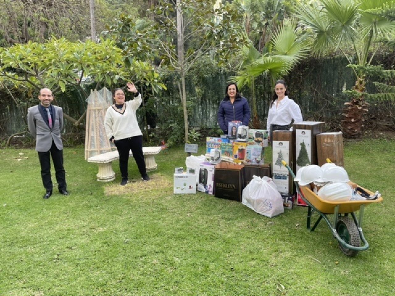 SNAG Donates Equipment To The Care Agency And St Bernadette’s Resource Centre