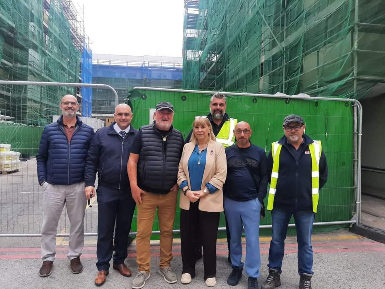 Minister for Housing Visits Varyl Begg Estate