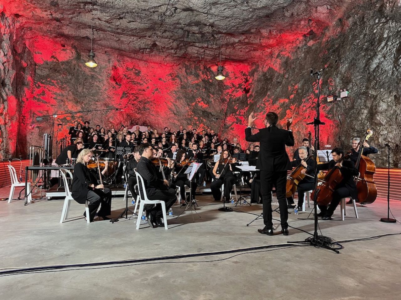 Powerful Performance of Carmina Burana in the Spitfire Hall